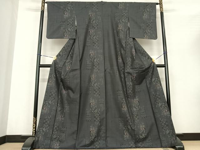 平和屋着物●本場大島紬 カタス9マルキ 色紙花鳥文 正絹 逸品 AABF0475fy