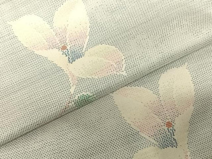 平和屋着物●本場大島紬 白大島 カタス9マルキ 舞花文 正絹 逸品 未使用 AABF0553fy