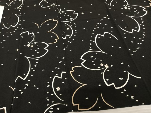 平和屋着物●上質な小紋 舞桜文 黒地 金彩 鬼しぼ縮緬 正絹 逸品 AABF0571fy