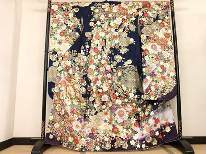 平和屋着物●豪華振袖　草花文　暈し染め　金銀糸　金銀彩　丹後ちりめん　鈴乃屋扱い　反端付き　正絹　逸品　未使用　AABF0587fy
