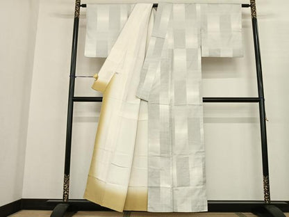 平和屋着物●本場大島紬 白大島 カタス7マルキ 間道 正絹 逸品 AABF0594fy