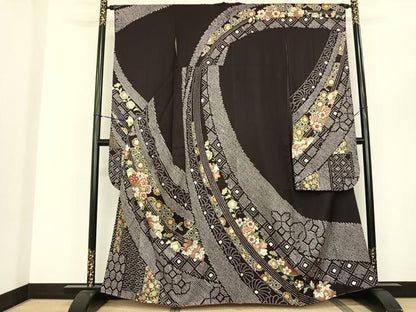 平和屋着物●豪華振袖 駒刺繍 絞り 熨斗花文 金彩 正絹 逸品 AABF0630fy