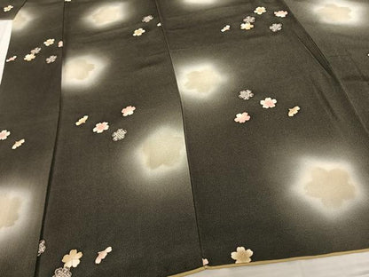 平和屋着物●上質な小紋 舞花文 蛍暈し 金彩 鬼しぼ縮緬 藍媚茶色地 正絹 逸品 AABF0631fy