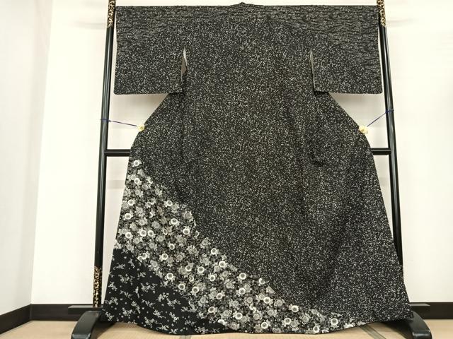 平和屋着物●訪問着 紬地 型染め 花唐草文 黒地 正絹 逸品 AABF0641fy