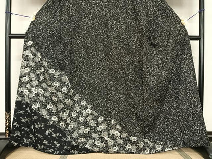 平和屋着物●訪問着 紬地 型染め 花唐草文 黒地 正絹 逸品 AABF0641fy