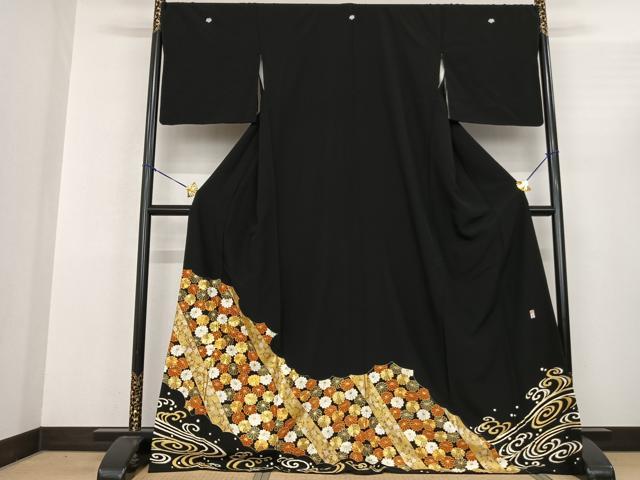 平和屋着物●豪華黒留袖　作家物　駒刺繍　舞花文　金彩　ロング丈　正絹　逸品　未使用　AABF0654fy