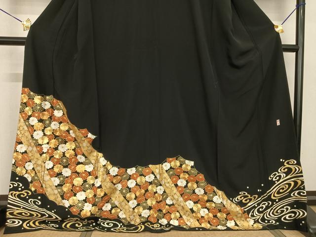 平和屋着物●豪華黒留袖　作家物　駒刺繍　舞花文　金彩　ロング丈　正絹　逸品　未使用　AABF0654fy