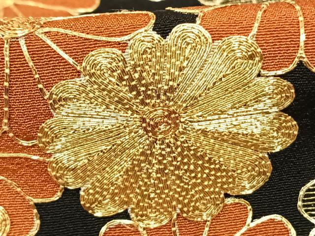 平和屋着物●豪華黒留袖　作家物　駒刺繍　舞花文　金彩　ロング丈　正絹　逸品　未使用　AABF0654fy