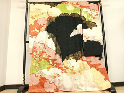 平和屋着物●豪華振袖 駒刺繍 絞り 雪輪花文 黒地 金彩 正絹 逸品 AABF0659fy