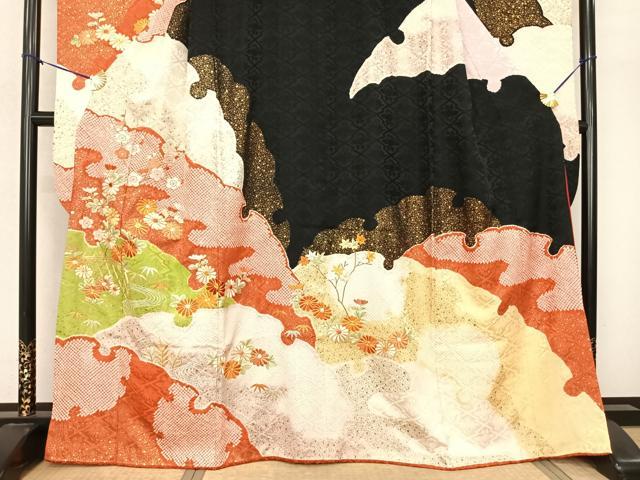 平和屋着物●豪華振袖 駒刺繍 絞り 雪輪花文 黒地 金彩 正絹 逸品 AABF0659fy