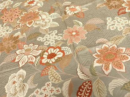 平和屋着物●豪華振袖　駒刺繍　枝花文　金彩　正絹　逸品　AABF0661fy
