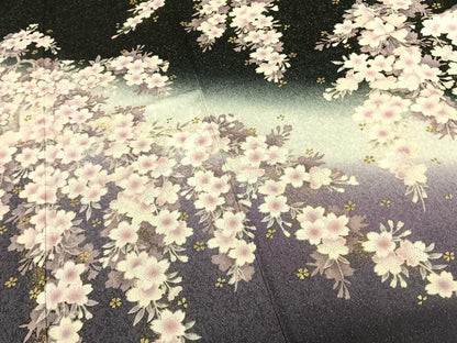 平和屋着物●豪華振袖　駒刺繍　桜　暈し染め　金彩　銀通し地　鈴乃屋扱い　正絹　逸品　AABF0680fy