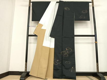 平和屋着物●訪問着 本場大島紬 総刺繍 刺し子 翡翠 黒地 正絹 逸品 AABF0690fy