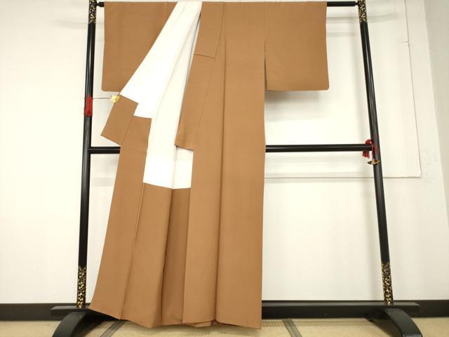 平和屋着物●上質な色無地　作家物　胡桃色　正絹　逸品　AABF0885ck