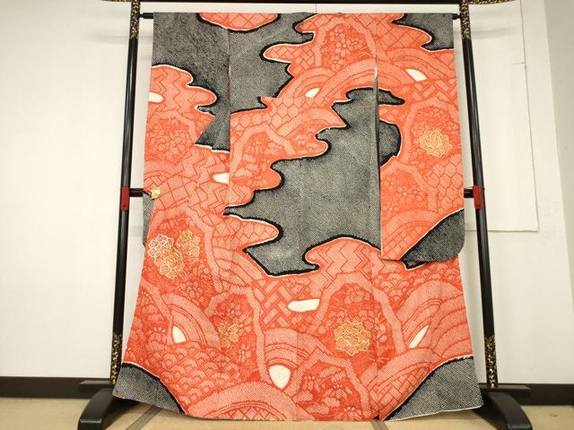 平和屋着物●豪華振袖　総絞り　駒刺繍　流水花文　正絹　逸品　AABF0900ck 平和屋着物○豪華振袖 総絞り 駒刺繍 草花丸文 黒地 金彩 正絹 逸品