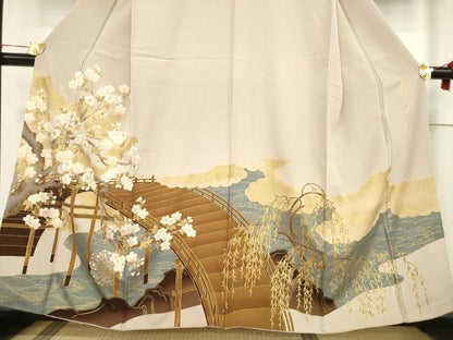 平和屋着物●皇室デザイナー　中村乃武夫　色留袖　駒刺繍　渡り橋枝垂れ花文　金彩　正絹　逸品　AABF0917ck