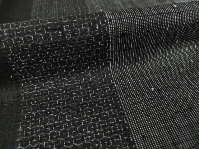 平和屋着物●結城紬　間道　黒地　正絹　逸品　AABF0928ck