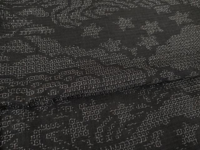 平和屋着物●結城紬　80亀甲　雲重ね文　黒地　正絹　逸品　未使用　AABF0929ck