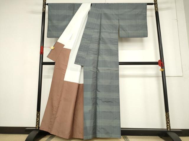 平和屋着物●本場大島紬　泥染め　格子　田之脇サダ子作　藤絹織物謹製　証紙付き　正絹　逸品　AABF0943ck 平和屋着物○本場大島紬 泥染め 格子 田之脇サダ子作 藤絹