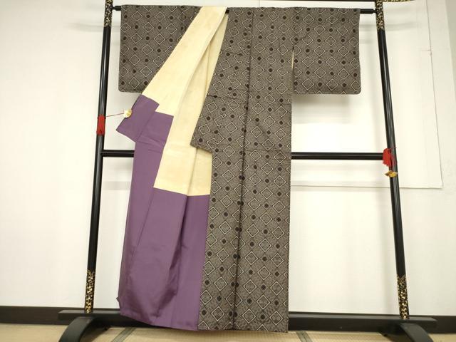 平和屋着物○本場大島紬 龍郷絣 花菱文 正絹 逸品 AABF0949ck