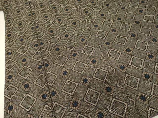 平和屋着物○本場大島紬 龍郷絣 花菱文 正絹 逸品 AABF0949ck