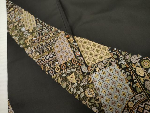 平和屋着物●本場大島紬　訪問着　総刺繍　吉祥更紗花鳥文　金糸　正絹　逸品　AABF1026cs