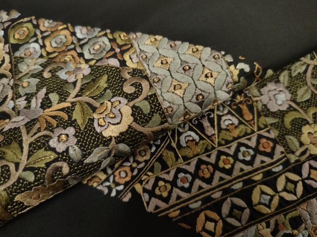 平和屋着物●本場大島紬　訪問着　総刺繍　吉祥更紗花鳥文　金糸　正絹　逸品　AABF1026cs