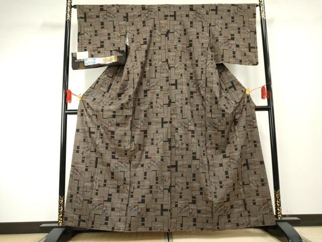 平和屋着物●本場大島紬　純泥染め　手織り　一元絣　色紙重ね樹林風景文　東原勝二作　証紙付き　正絹　逸品　AABF1035cs