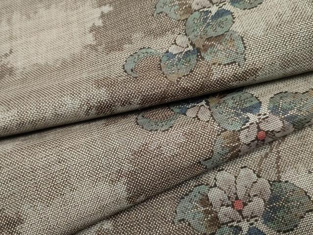 平和屋着物○本場大島紬 泥染め カタス9マルキ 花唐草文 正絹 逸品