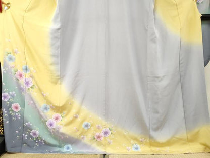 平和屋着物●豪華振袖　舞花文　暈し染め　ロング丈　正絹　逸品　AABF1040cs