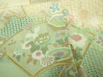 平和屋着物●総刺繍 訪問着 中国三大刺繍 スワトウ刺繍 汕頭刺繍 吉祥雪輪飛鶴草花文 鳥の子色 暈し染め 金糸 正絹 逸品 AABF1058cs