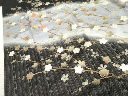 平和屋着物●訪問着　駒刺繍　枝梅文　暈し染め　金糸　金銀彩　正絹　逸品　AABF1072cs