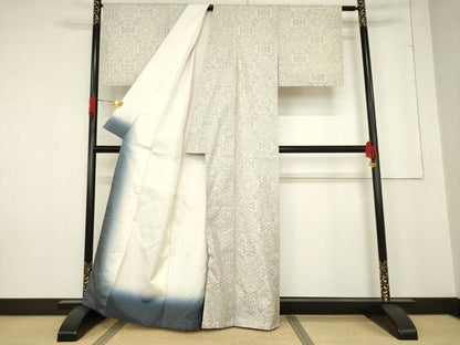 平和屋着物●本場大島紬　白大島　200亀甲　花天井文　正絹　逸品　AABF1325ck