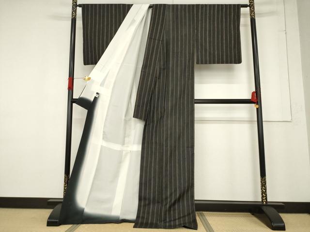 平和屋着物●本場大島紬　縞　黒地　ロング丈　正絹　逸品　AABF1350ck 平和屋着物○本場大島紬 縞 黒地 ロング丈 正絹 逸品 AABF1350ck