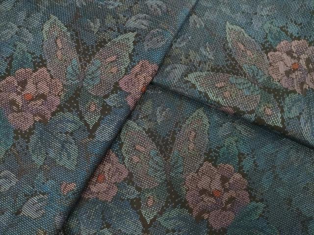 平和屋着物●本場大島紬　カタス7マルキ　花蝶文　正絹　逸品　AABF1361ck