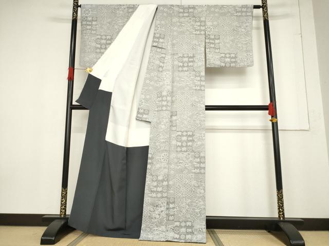 平和屋着物●山岡古都・古都染人　染織美術品　薬墨染　天目織　お召　市松吉祥花文　正絹　逸品　AABF1366ck