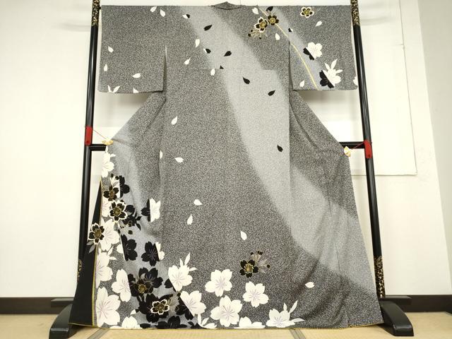 平和屋着物●訪問着　駒刺繍　舞桜文　暈し染め　黒地　金彩　ロング丈　正絹　逸品　AABF1370ck