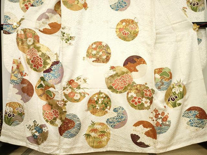 平和屋着物●十日町老舗ブランド　吉澤友禅　吾妻徳穂　振袖　駒刺繍　花丸文　金彩　正絹　逸品　AABF1376ck