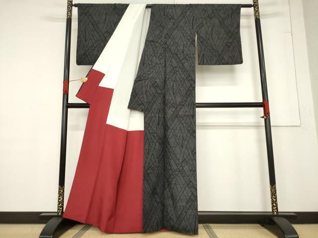 平和屋着物●本場結城紬　重要無形文化財　100亀甲　笹竹文　藤貫織物謹製　証紙付き　正絹　逸品　AABF1382ck