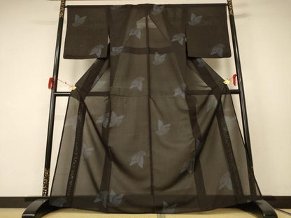 平和屋着物＊夏物　本場大島紬　夏大島　160亀甲　舞蝶文　正絹　逸品　AABF1638jd
