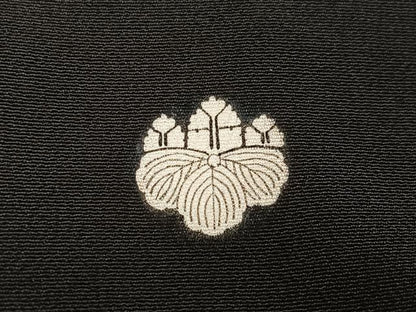 平和屋着物■豪華黒留袖 駒刺繍 七宝草花文 金彩 正絹 逸品 AABF1711ph
