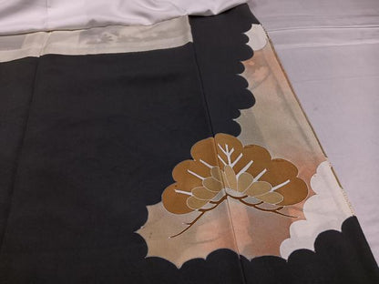 平和屋着物■豪華黒留袖 駒刺繍 七宝草花文 金彩 正絹 逸品 AABF1711ph