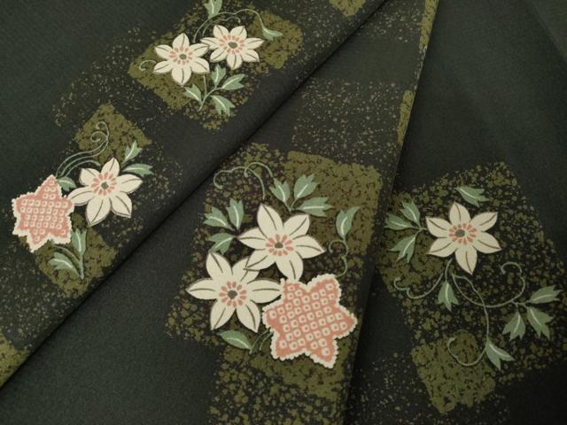 平和屋着物●世界的ファッションデザイナー　山本寛斎　kansaiブランド　小紋　色紙重ね花文　黒地　洗える着物　AABF1772ck