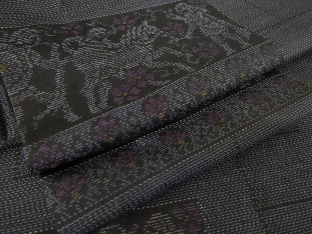平和屋着物●本場大島紬　鳥獣　人物文　正絹　逸品　AABF1782ck