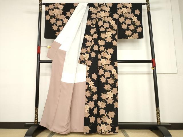 平和屋着物●上質な小紋　百合　ユリ　黒地　金彩　正絹　逸品　AABF1800ck 平和屋着物○上質な小紋 百合 ユリ 黒地 金彩 正絹 逸品 AABF1800ck