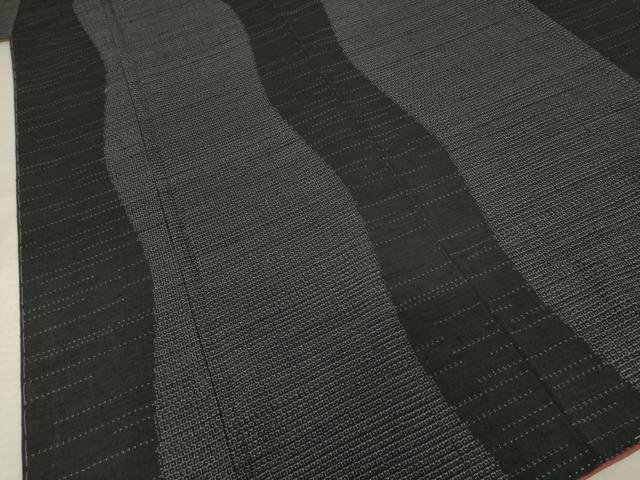 平和屋着物●結城紬　80亀甲　よろけ間道　黒地　正絹　逸品　AABF1808ck 平和屋着物○結城紬 80亀甲 よろけ間道 黒地 正絹 逸品 AABF1808ck