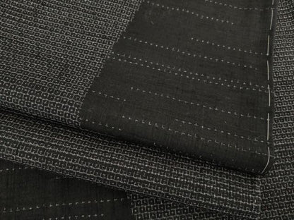 平和屋着物●結城紬　80亀甲　よろけ間道　黒地　正絹　逸品　AABF1808ck