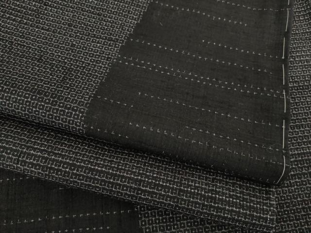平和屋着物●結城紬　80亀甲　よろけ間道　黒地　正絹　逸品　AABF1808ck