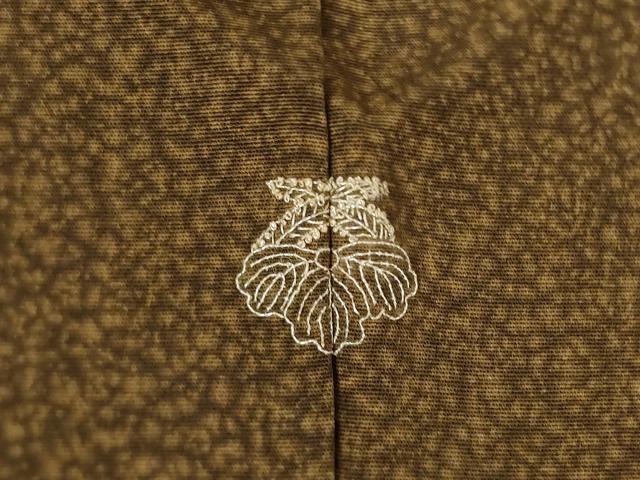 平和屋着物●訪問着　駒刺繍　飾花文　暈し染め　金彩　正絹　逸品　AABF1815ck 楽天市場】平和屋着物○訪問着 駒刺繍 霞藤花文 暈し染め 金彩 正絹