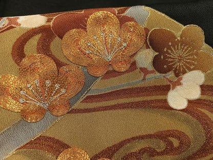 平和屋着物■豪華黒留袖　駒刺繍　枝梅文　金彩　正絹　逸品　AABF1960oa